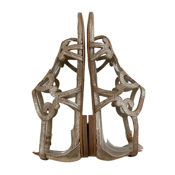 Boden Gold Metallic Leather Filigree Flat Thong Sandals Size 37/ US 6 - Picture 6 of 16